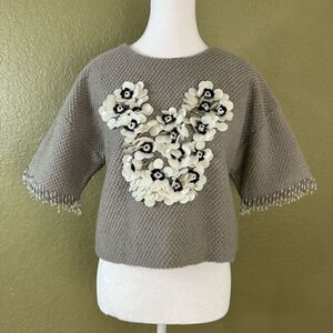 Sakura Women’s Small Grey Floral Embellished Embroidered Sweater Japan